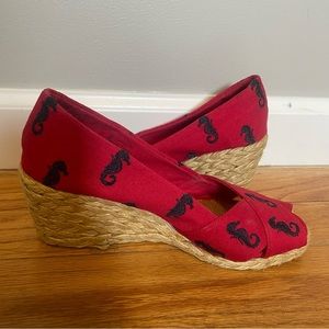 Size 5 Women’s wedges. Red with navy blue seahorse details. Nautical. 2” heel.